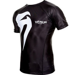 Рашгард Giant Short Sleeve Venum